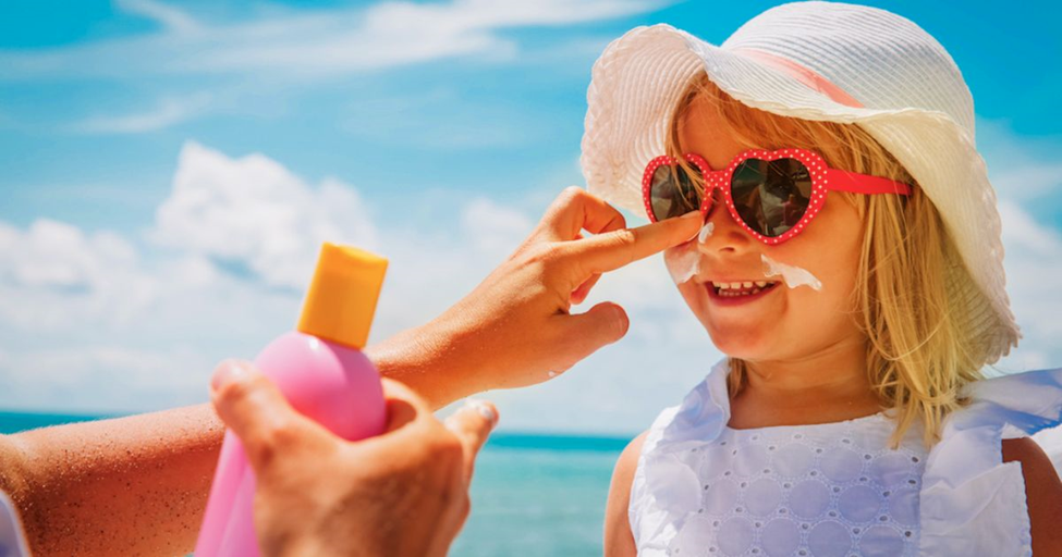 What is Sunscreen? Uses, Protection, and Skin Benefits| HEH 4 image 28